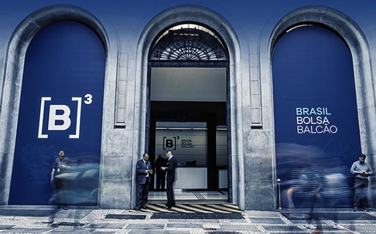 Investidor estrangeiro retira R$ 485,251 milhões da B3 no pregão do dia 14