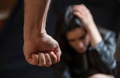Psicóloga alerta sobre sinais de relacionamentos abusivos e seus impactos na saúde mental