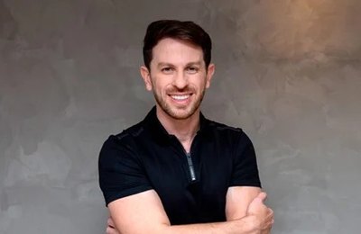 Fabiano Azevedo participa da gravação de podcast da Uol sobre empreendimentos, carreiras e negócios