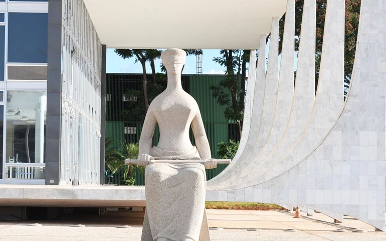 Mídia: STF forma maioria para tornar réus deputados do PL acusados de corrupção