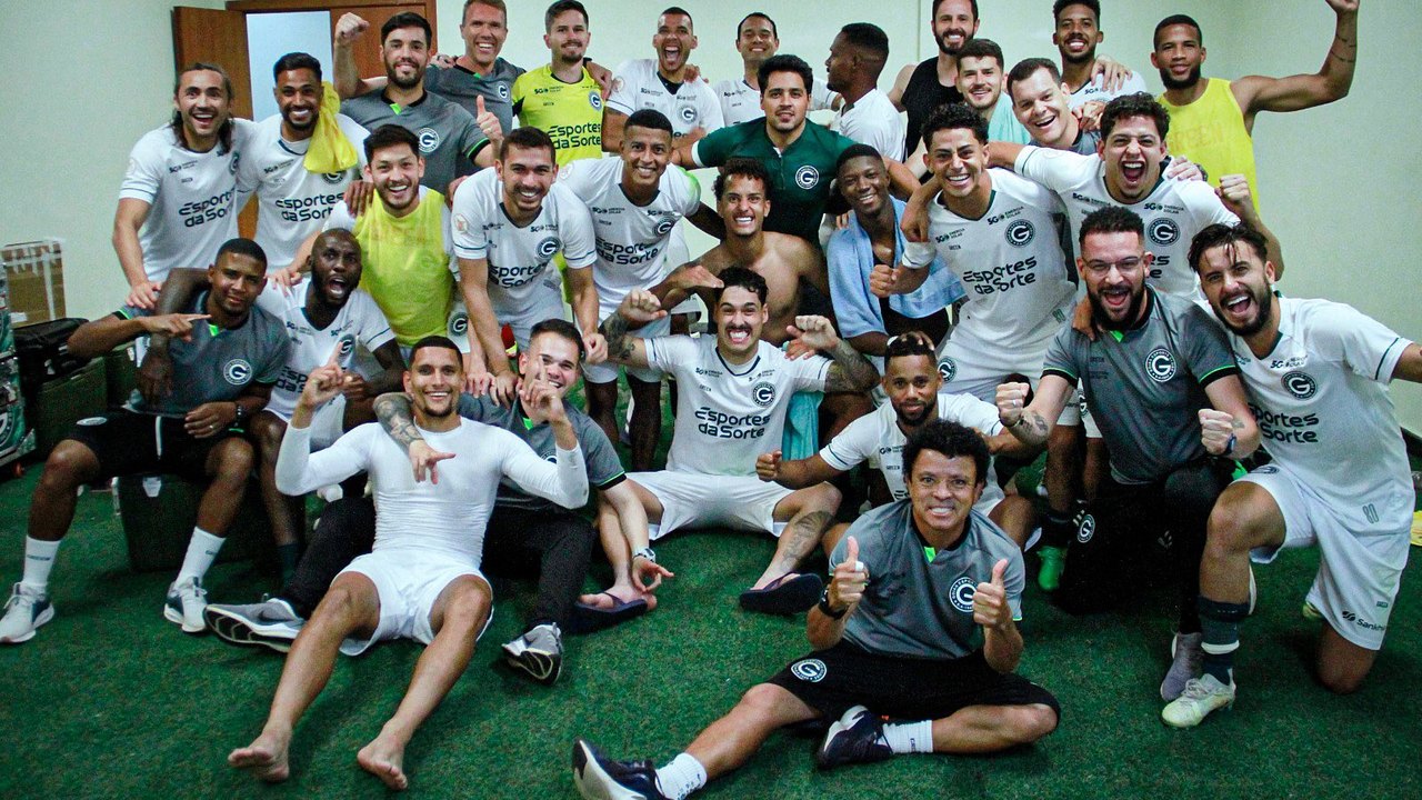 Goiás vence América-MG fora de casa, afunda rival e se distancia da degola
