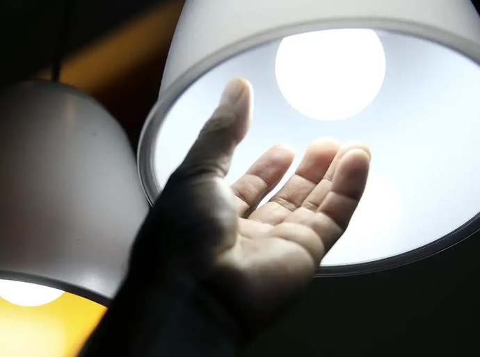 Contas de luz permanecem com bandeira tarifária vermelha em julho