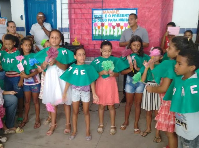 Escolas de Marechal Deodoro realizam homenagens ao Dia das Mães