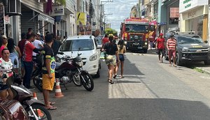 Incêndio em vegetação atinge casa em Itabaiana / Foto: Foto: Redes Sociais/ Reprodução
