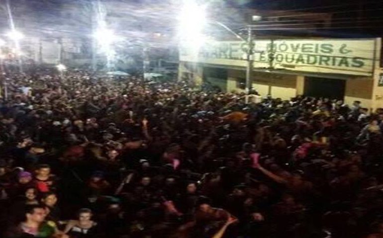 É o Tchan! arrasta uma multidão nas prévias de Palmeira dos Índios