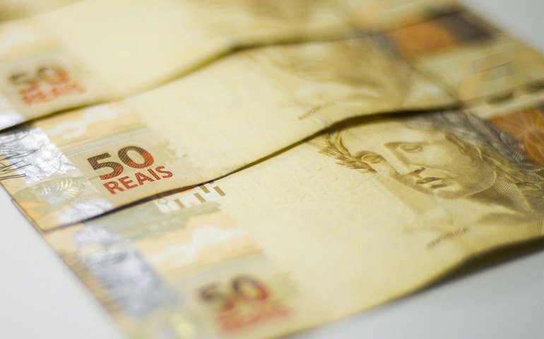 Arrecadação federal soma R$ 216,7 bilhões em setembro e tem melhor resultado para o mês desde 2000