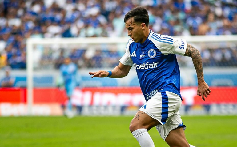 Selecionáveis brilham e Cruzeiro abre vantagem sobre Atlético-MG na Copa do Brasil