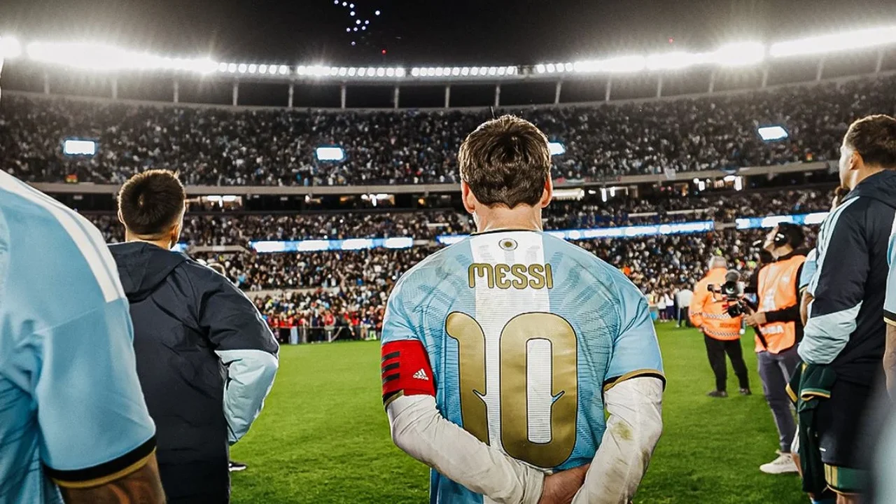 Técnico do Benin critica postura da Argentina em despedida de Messi: 'Não nos deram nem uma foto'