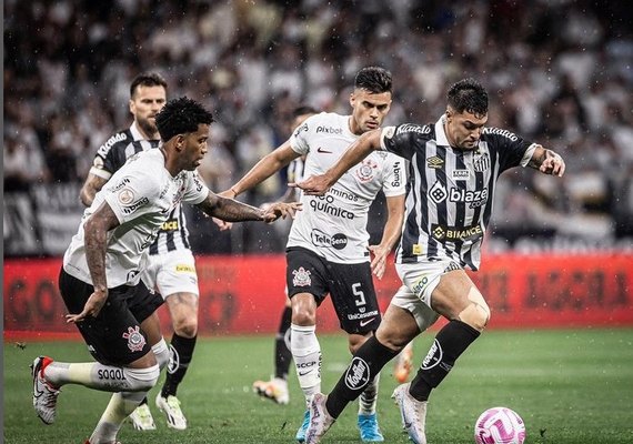 Corinthians e Santos empatam em clássico com gol contra e pênalti nos acréscimos