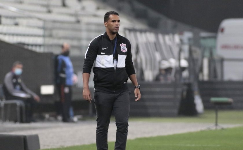 Lázaro acredita entregar a Sylvinho um Corinthians confiante para o Brasileiro