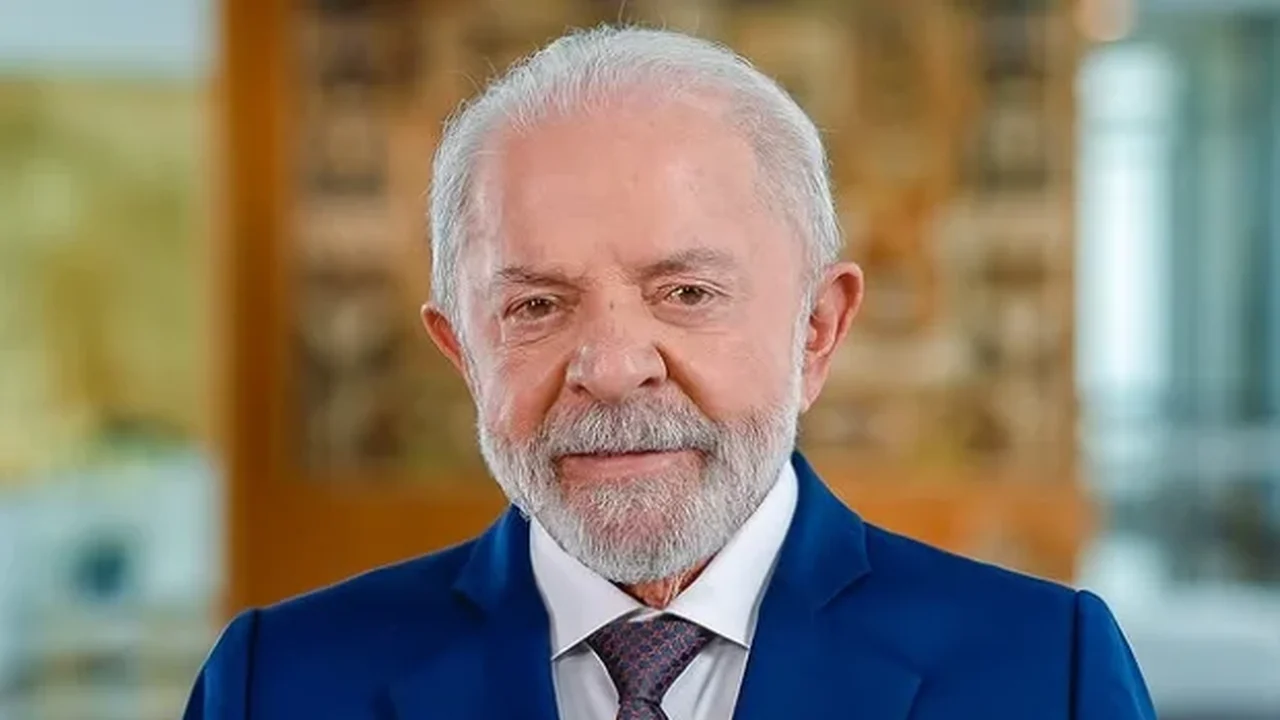 Lula alerta para risco de desemprego em massa com avanço da IA