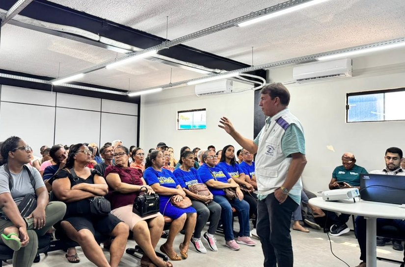 Vigilância Sanitária promove capacitação para ambulantes da orla marítima