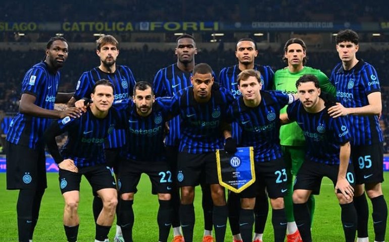 Inter de Milão vence Lecce e amplia vantagem na liderança