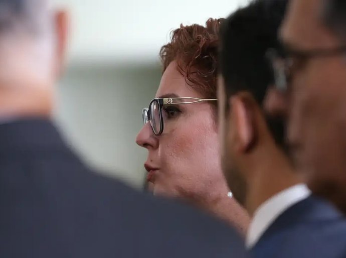 Entenda a situação da deputada federal Carla Zambelli após prisão na Itália