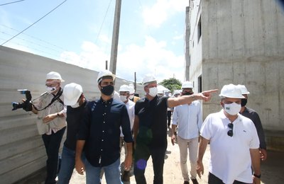 Presidente da Câmara visita Conjunto Vilas do Mundaú com ministro do Desenvolvimento Regional