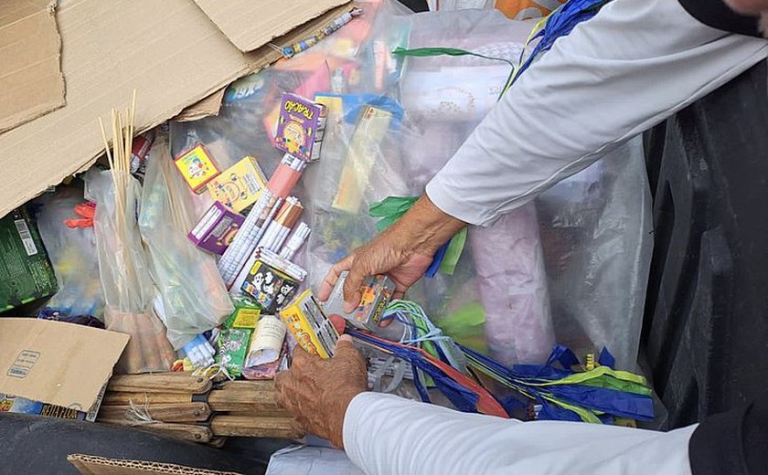 Fogos de artifício vendidos ilegalmente são apreendidos em Maceió