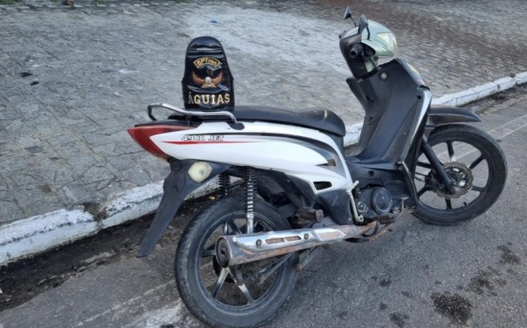 Polícia Militar recupera veículos e prende suspeito em operações no Clima Bom e Jacintinho