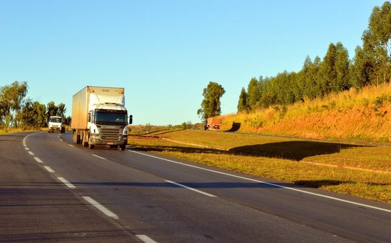 Câmara conclui votação de MP com alterações no Código de Trânsito; texto vai ao Senado