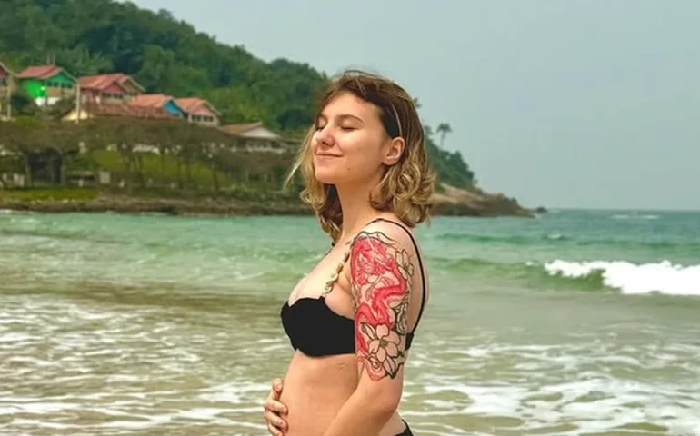 Isabel Veloso diz que já marcou data de internação para parto