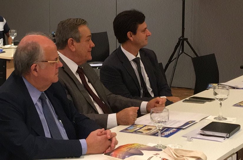 Parlamentares recebem pauta municipalista