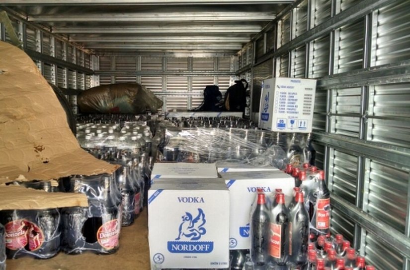 Mega operação da Sefaz apreende 13 caminhões no Sertão de Alagoas