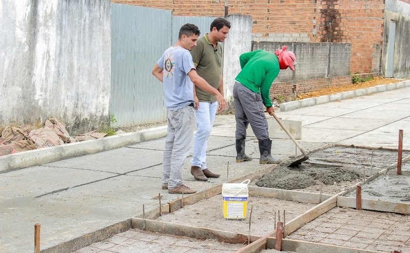 Governo Ronaldo Lopes investe em obras que melhoram qualidade de vida dos penedenses