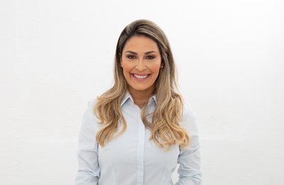 Prefeita Ângela Vanessa quer Rodrigo Valença na Câmara Federal; precisamos dele, diz 