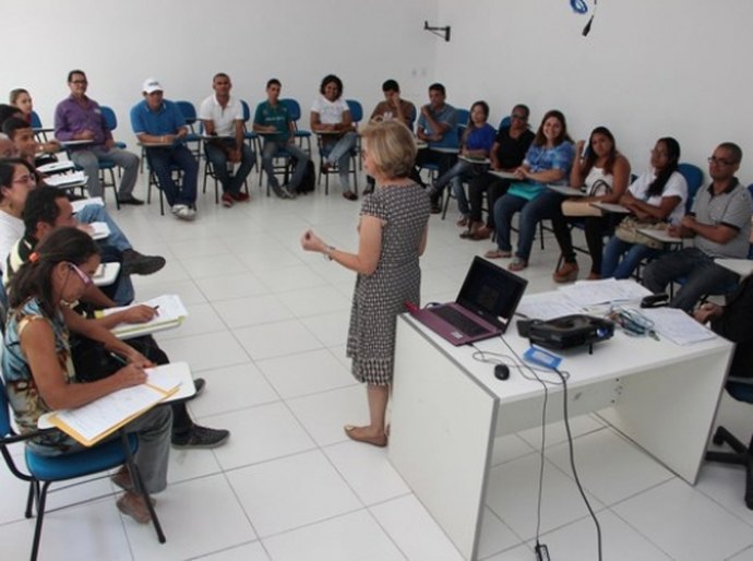 Frente do Emprego começa treinamento com trabalhadores alagoanos
