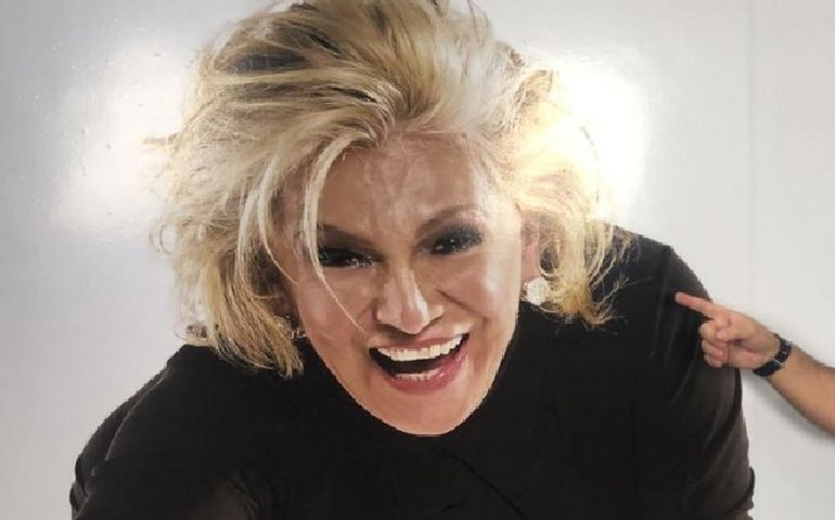 Conheça a mansão de 7 mil metros quadrados de Hebe, que está à venda por metade do preço inicial: 'Acham que fiquei milionário', diz filho