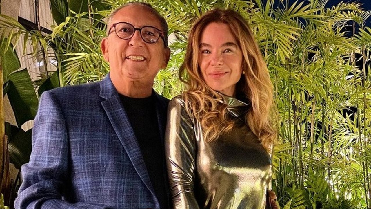 Em ibiza para o casamento de Ronaldo, Galvão Bueno se hospeda com a mulher em hotel de luxo com diárias de quase R$ 5 mil; veja fotos