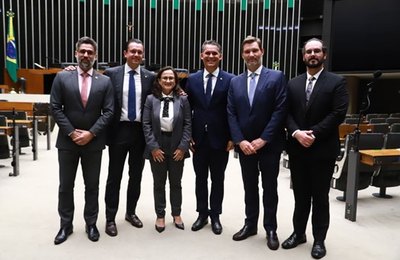 Câmara dos Deputados aprova projeto de combate ao golpe do falso advogado