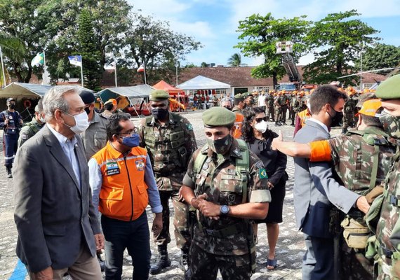 Defesa Civil coordena simulado nos bairros atingidos pelo afundamento do solo