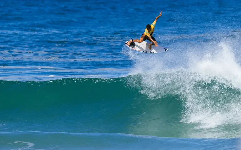 Sem representantes no Top 5 do surfe, Brasil disputará a etapa de Saquarema sob pressão