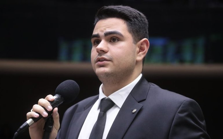 Comissão aprova inclusão de mototaxista e motoboy em políticas públicas de mobilidade urbana