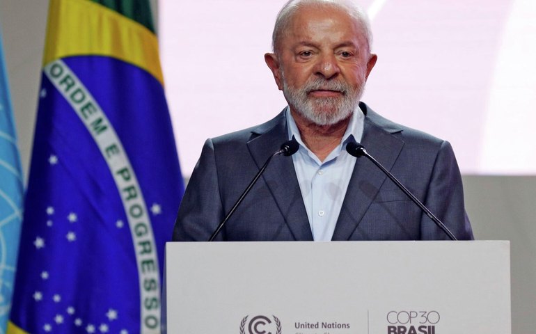 Lula critica 'homens que fazem guerra' e ausência de líderes mundiais na COP30