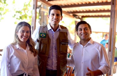 Ao lado de Ministro da Infraestrutura, Rodrigo Valença confirma obras de pavimentação da BR-416