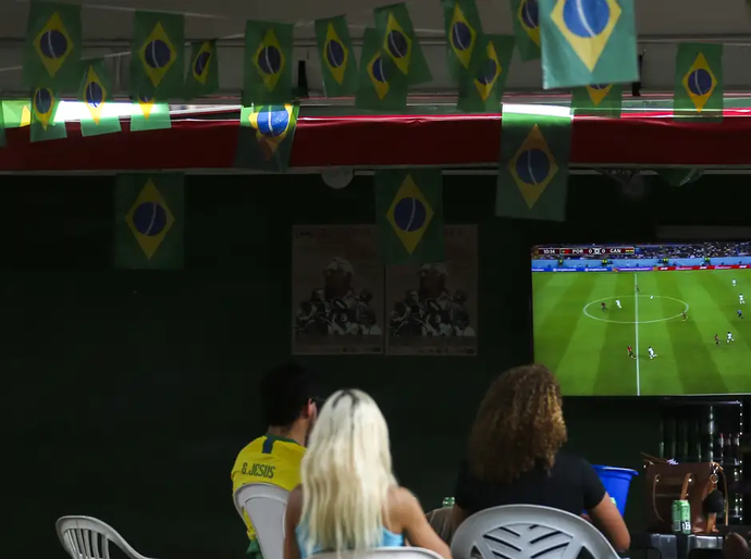 Bares apostam na Copa do Mundo para impulsionar movimento