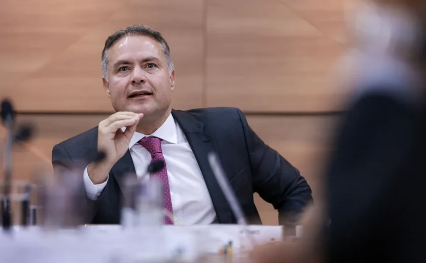 Renan Filho lidera em todos os cenários de pesquisa para o governo de Alagoas