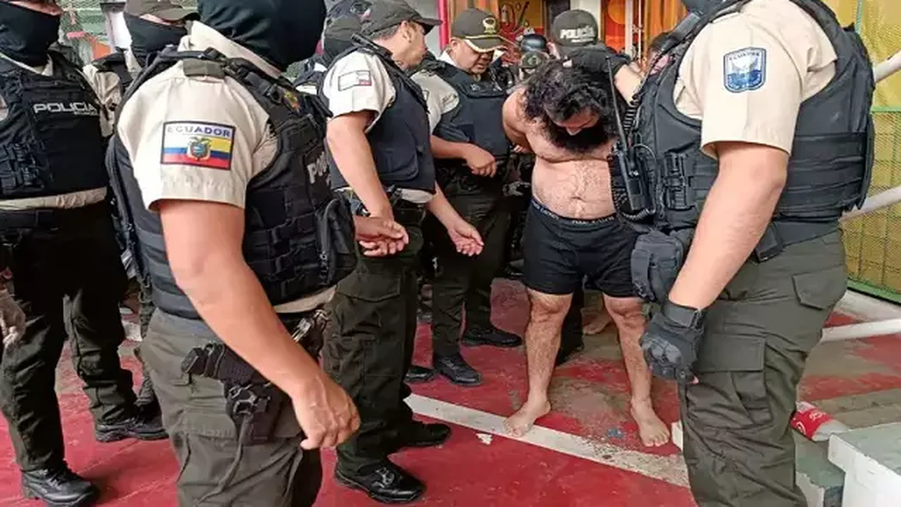 Líder de organização criminosa é transferido à segurança máxima