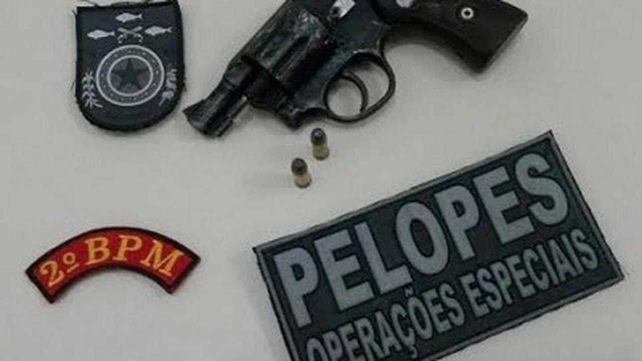 PM apreende arma de fogo em Ibateguara