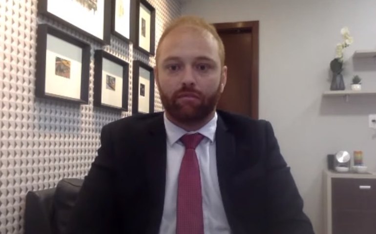 Delgatti é questionado por senadores em CPI, mas fica parte do depoimento em silêncio