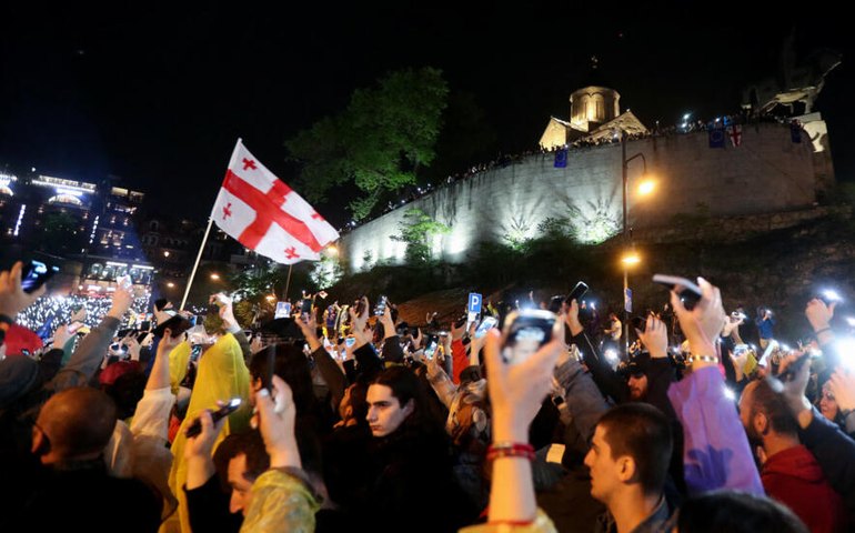 Lei usada na Rússia contra oposição é replicada sob protestos na Geórgia