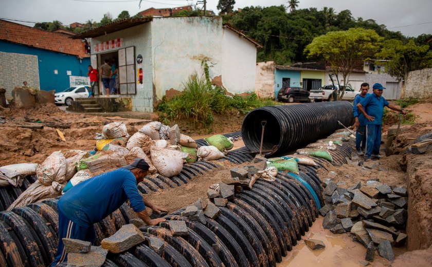 Prefeitura de Maceió inicia obra de reconstrução da ponte na Marquês de Abrantes