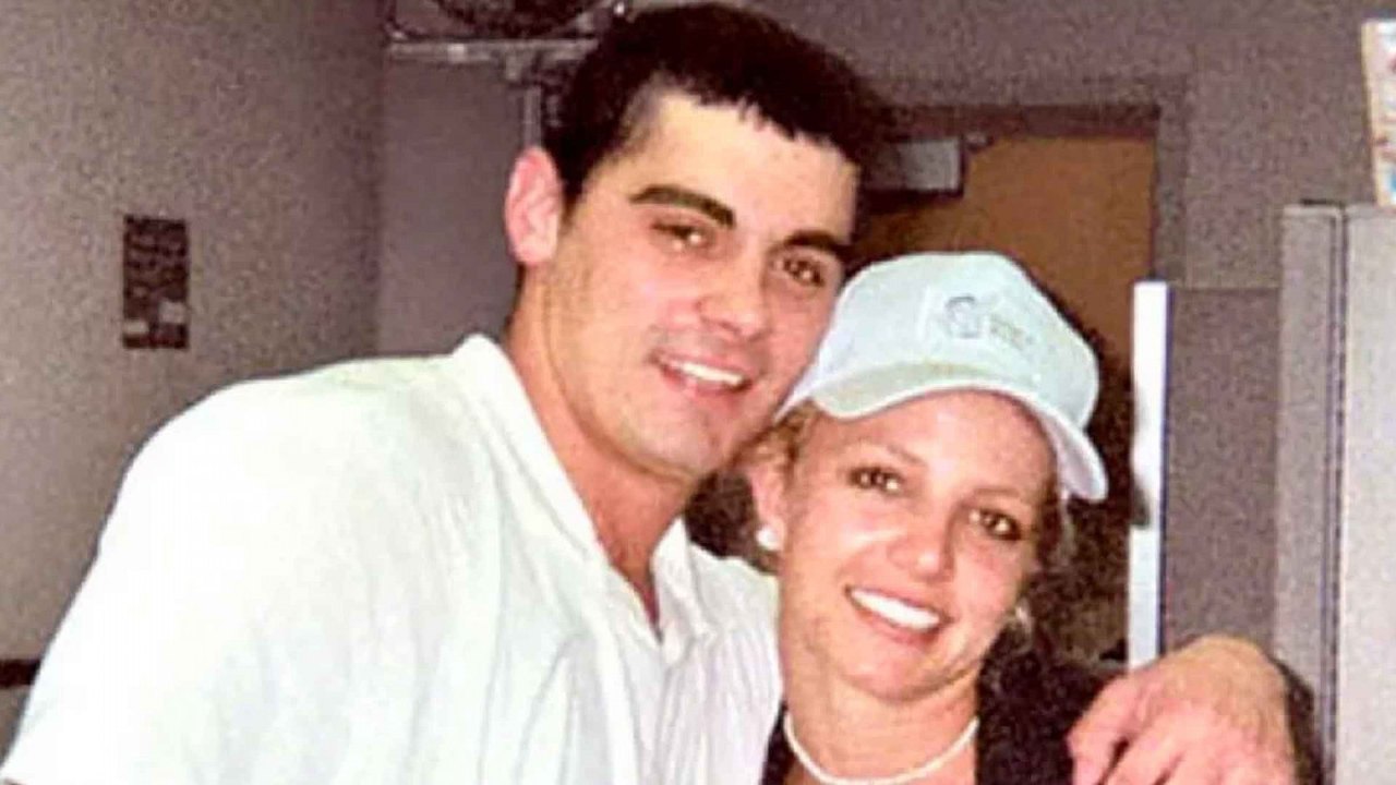 Ex-marido de Britney Spears é condenado por invadir casamento da cantora