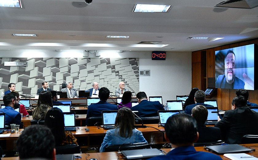 Senado aprova projeto que aumenta pena para crimes cometidos dentro de escolas
