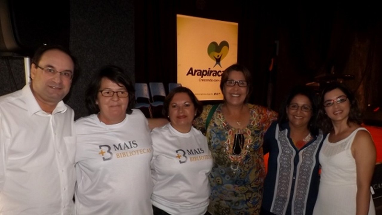 Célia anuncia criação de Sistema Municipal de Bibliotecas