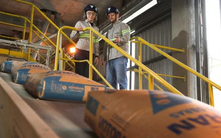 Venda de cimento cresce 10,4% em setembro no mercado interno, aponta CBIC