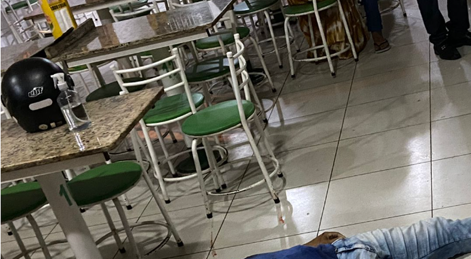 Cliente é morto a tiros enquanto comia em lanchonete de Itabaiana / Foto: Foto: Portal A8SE/Reprodução