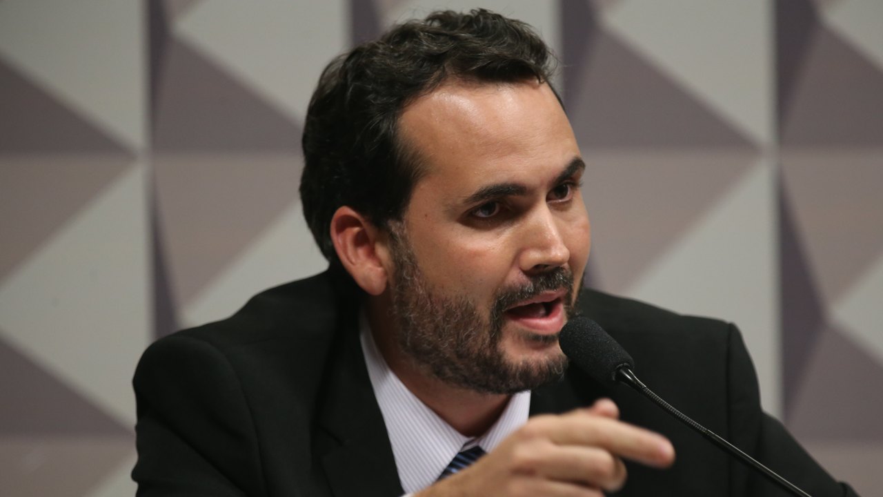 Subsídio de R$ 0,35 ao diesel não será retomado, diz ministro
