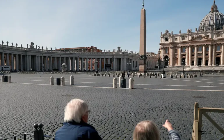 Itália tem recorde negativo de natalidade enquanto mais habitantes deixam o país